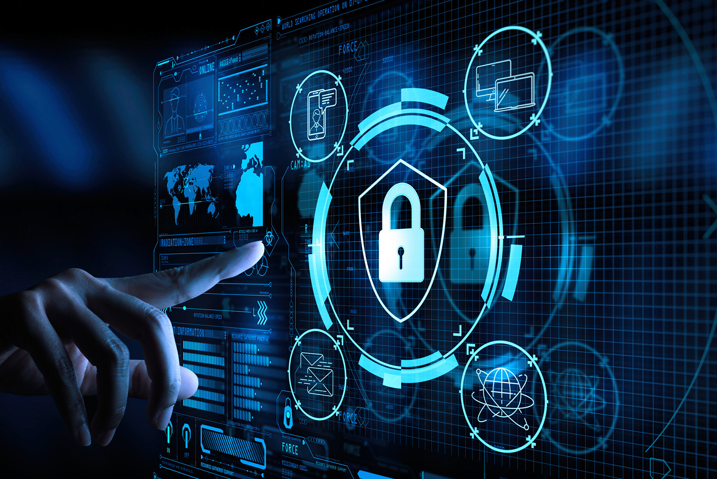 Biểu tượng chiếc khiên bảo vệ và cân công lý, thể hiện cam kết về bảo mật thông tin người dùng và sự công bằng, minh bạch trong mọi trò chơi tại Xổ Số 66.